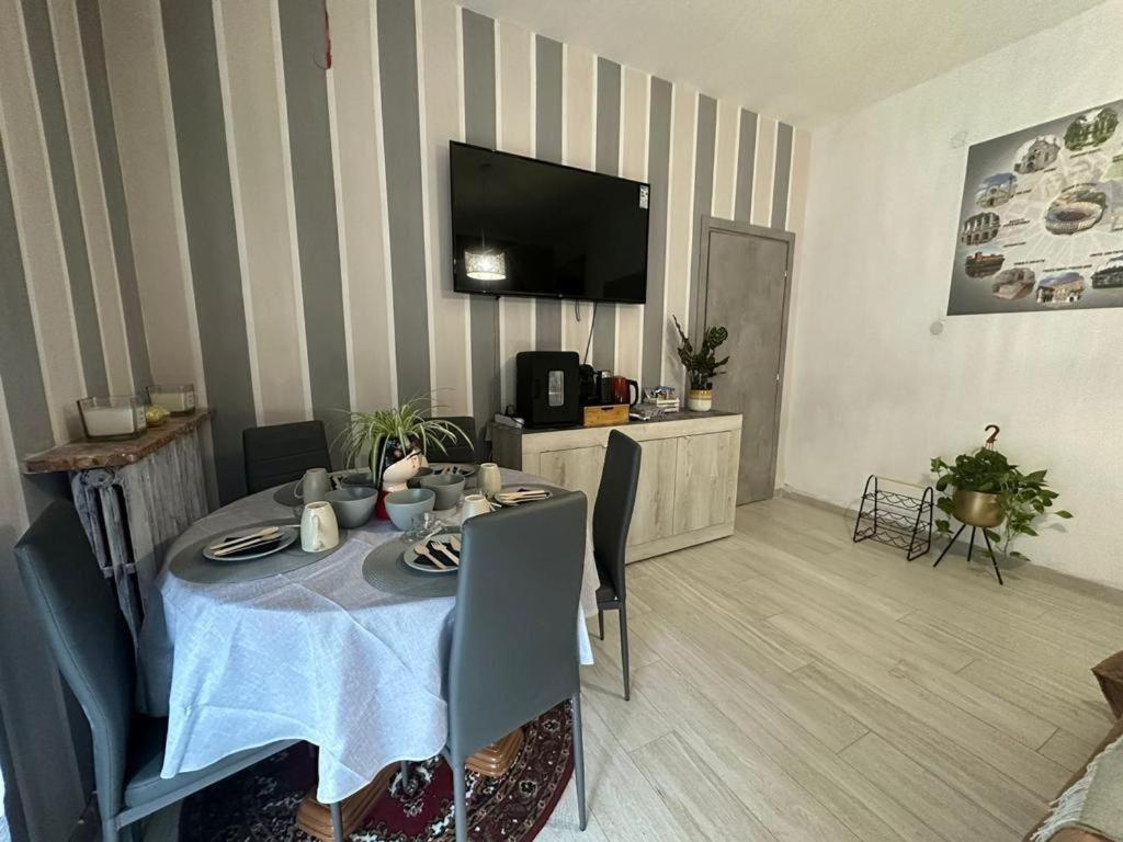 Katrin House Apartamento *
